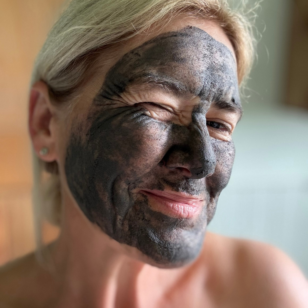 Black Pearl Gravity Black Mud Mask - Image 7